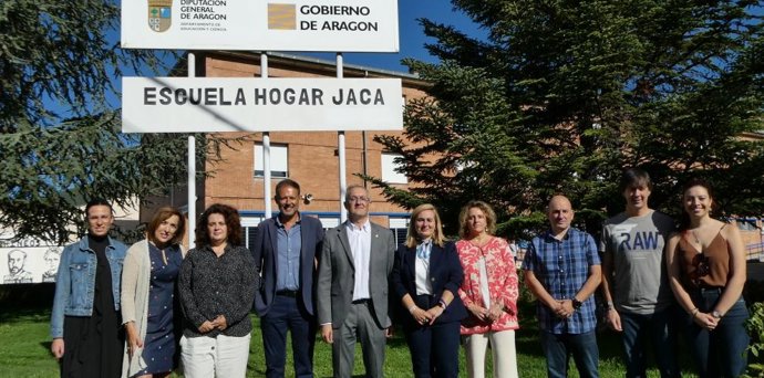El director general de Innovación y Formación Profesional del Gobierno de Aragón, Toni Martínez, Jaca para asistir al inicio del curso del Ciclo de Automoción de Jaca (Huesca) que también se imparte en modalidad dual