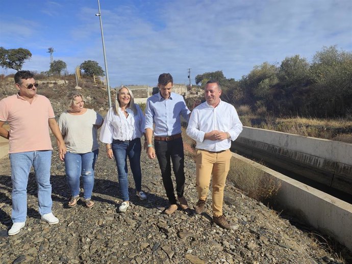 Socialista onubenses en la zona del Túnel de San Silvestre.
