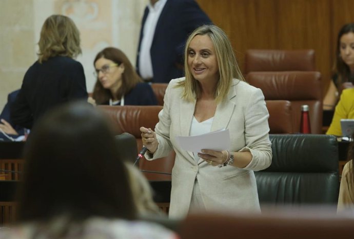 La consejera de Fomento, Articulación del Territorio y Vivienda, Marifrán Carazo.