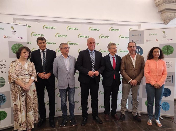 Autoridades en la inauguración del XVIII Seminario Internacional de Periodismo y Medioambiente.