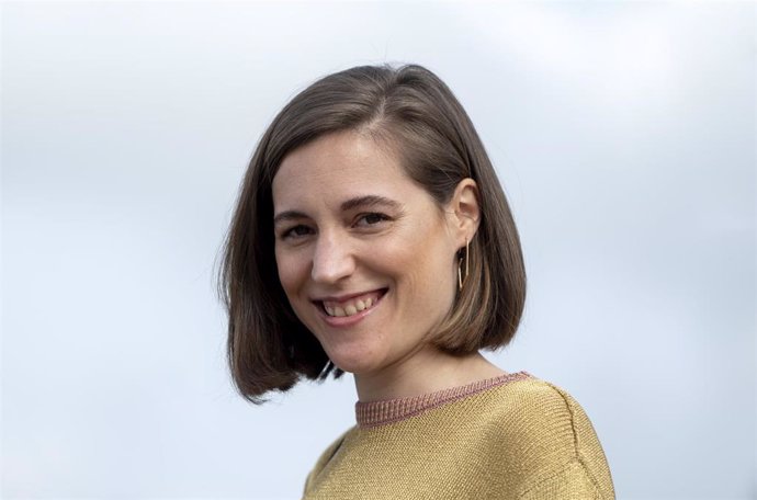 Archivo - La directora, Carla Simón, posa en el photocall de la película Alcarras en el 25 Festival de Málaga, a 19 de marzo de 2022, en Málaga