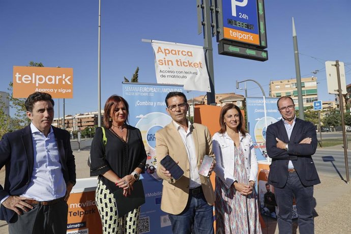 Presentación de nueva tarifa para el parking del Nuevo Los Cármenes