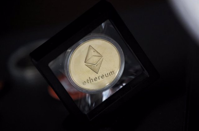 Una criptomoneda de ethereum. Ethereum ha adelantado su fusión, y con ella cambiará su protocolo a ‘proof of stake’, una actualización llamada ‘Ethereum Merge'.