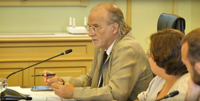 El director general de IB3, Andreu Manresa, este jueves en el Parlament.