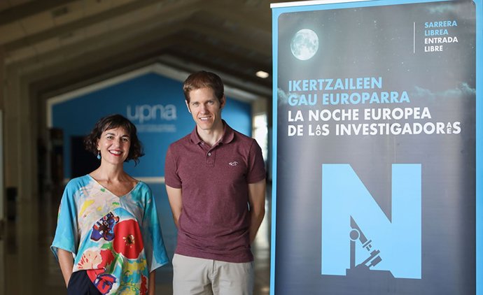 Gurutze Pérez Artieda y Mikel Galar Idoate, en la presentación de las actividades.