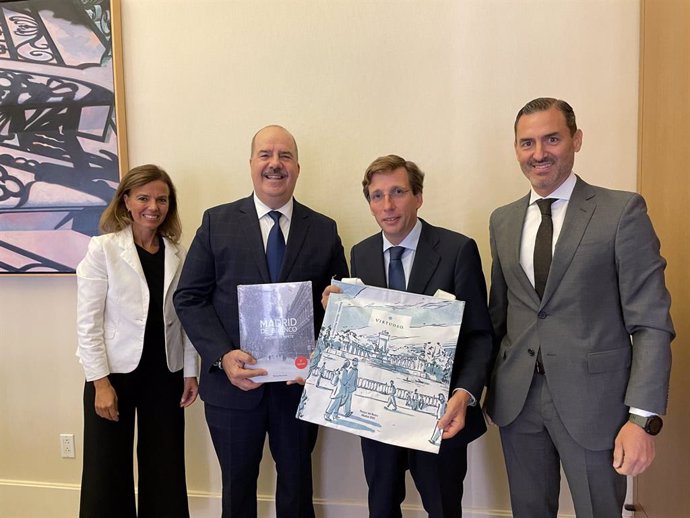 El alcalde, José Luis Martínez-Almeida, se ha reunido con los responsables del principal consorcio de turismo de lujo norteamericano