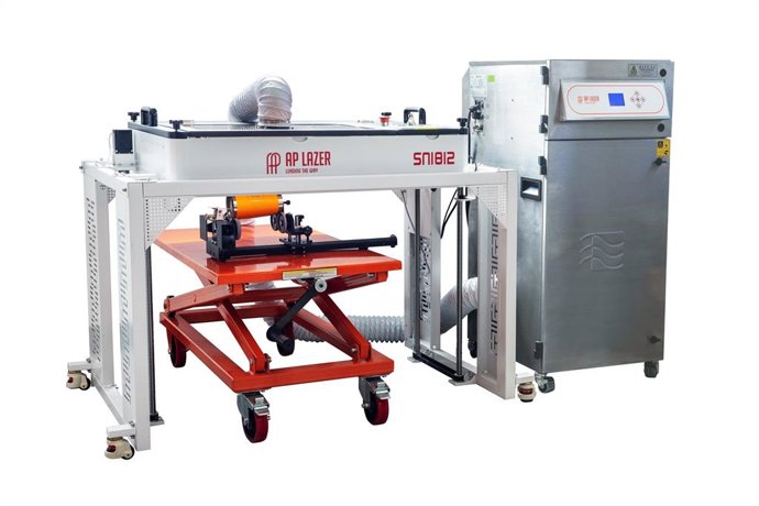 AP Lazer patented SN1812LR system with a Purex fume extractor.