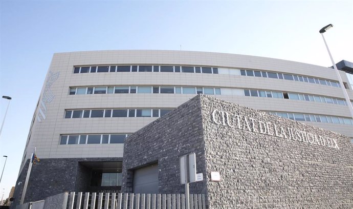 Archivo - Fachada de la Ciutat de la Justicia de la Audiencia de Alicante, en su sede de Elche 