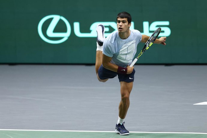 Carlos Alcaraz of Spain practices during the the Davis Cup by Rakuten 2022, Finals Group B, at Fuente de San Luis pavilion on September 14, 2022, in Valencia, Spain.