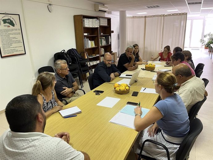 Reunión de la Conselleria de Agricultura, Pesca y Alimentación con las organizaciones agrarias de Menorca.