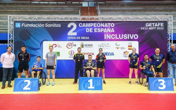 Podio final del II Campeonato de España Inclusivo Fundación Sanitas de Tenis de Mesa