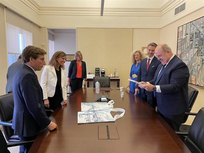 El alcalde de Madrid, José Luis Martínez-Almeida, mantiene encuentros de trabajo con empresarios norteamericanos