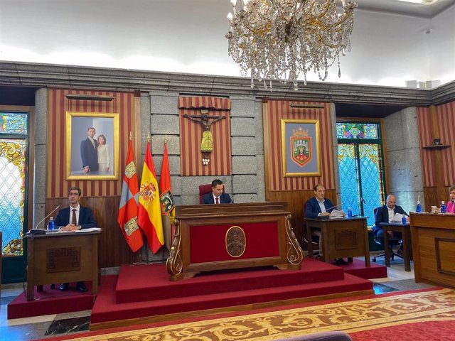 El alcalde de Burgos, Daniel de la Rosa, en un momento del Pleno ordinario de septiembre