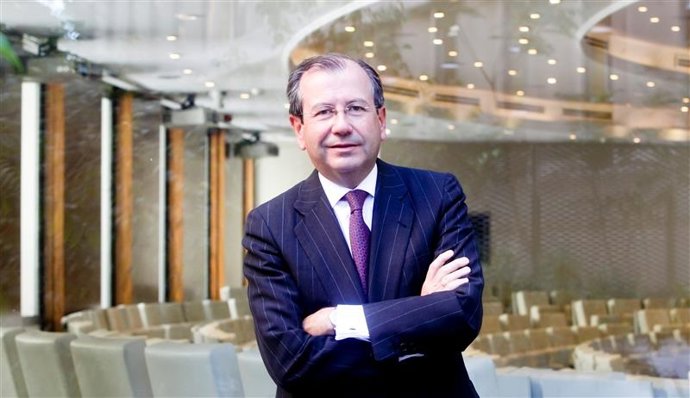 Archivo - El presidente ejecutivo de Garrigues, Fernando Vives.