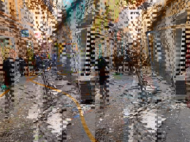 Derrumbe de una vivienda en la calle San Vicente Ferrer