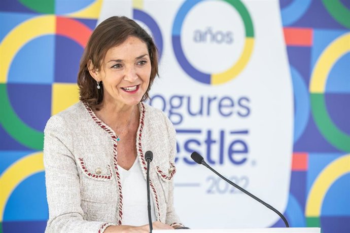 Archivo - La ministra de Industria, Reyes Maroto