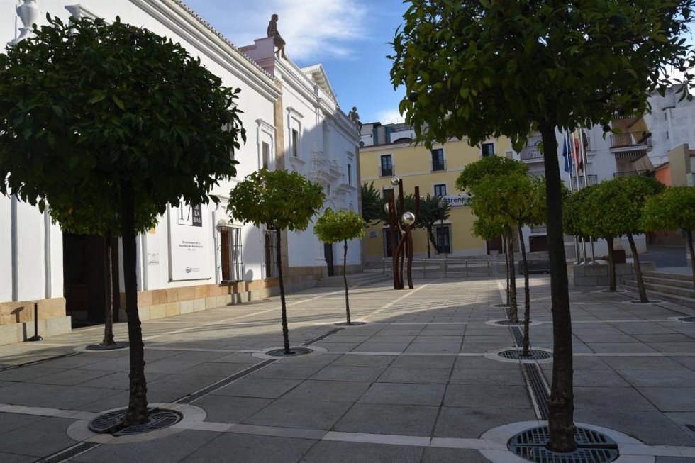 Patio de los Naranjos de la Asamblea de Extremadura