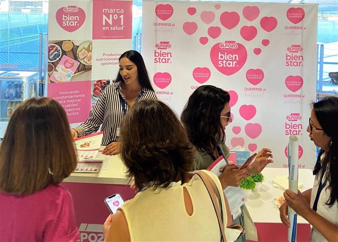 Estand de El Pozo Alimentación en el XXXI Congreso de la Sociedad Española de Nutrición (SEÑ)