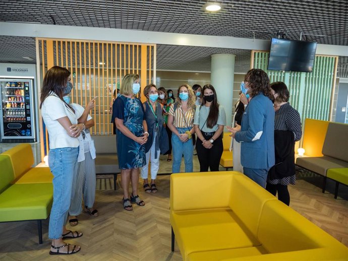 Son Espases habilita una nueva sala de espera para las personas que reciben tratamiento oncológico.