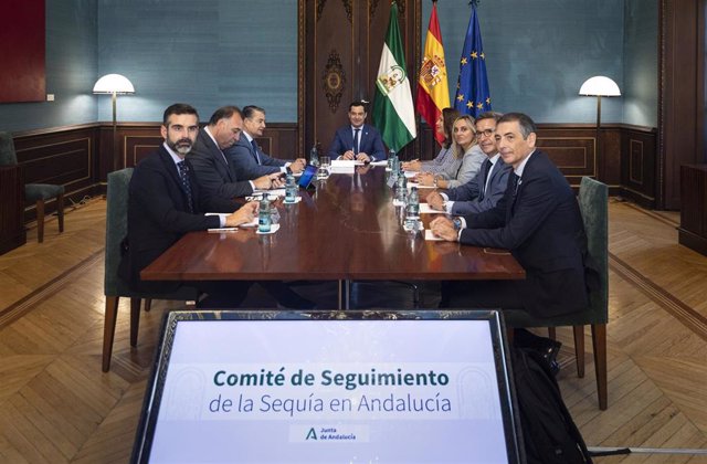 Reunión de la Comisión de Seguimiento de la Sequía, liderada por el presidente de la Junta de Andalucía, Juanma Moreno.