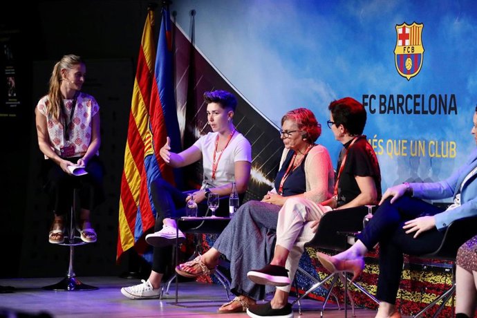 Más de 400 personas asisten al primer Congreso Internacional de la Mujer en el Deporte