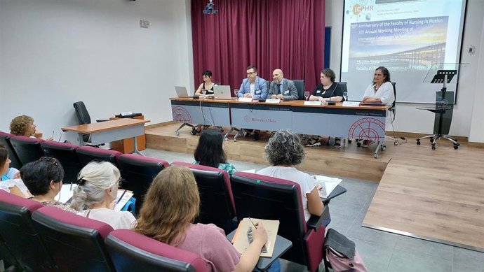 La Facultad de Enfermería, foro de discusión internacional sobre investigación participativa en salud.