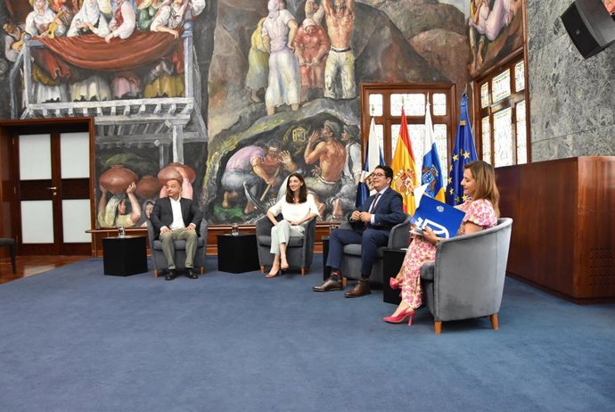 Recepción a la ministra de Justicia, Pilar Llop, en el Cabildo de Tenerife