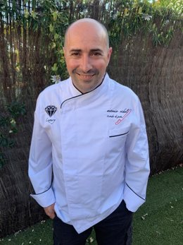 Antonio Vidal, profesional de la hostelería y el corte de Mazagón.