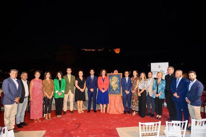 Presentación del cartel anunciador de la procesión Magna de Almería