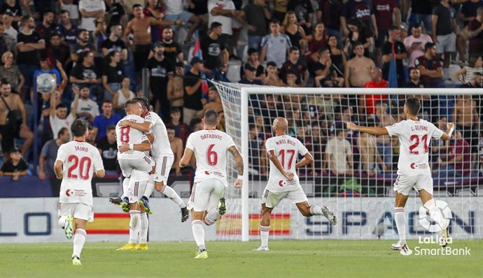 El Cartagena vence al Levante en LaLiga Smartbank 2022-2023.