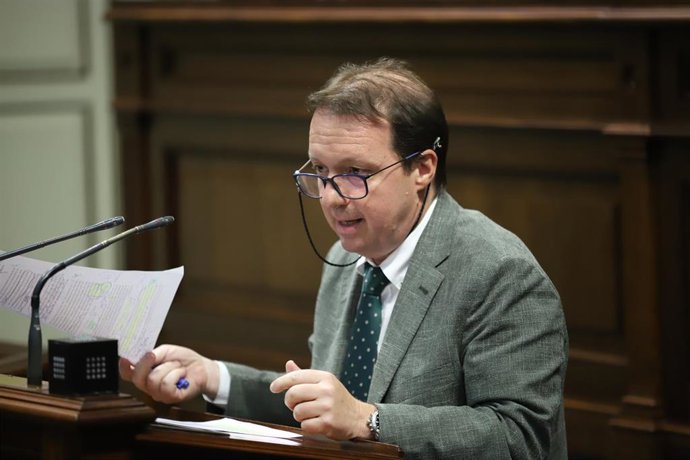 El diputado del Grupo Parlamentario Popular y portavoz en materia sanitaria Miguel Ángel Ponce