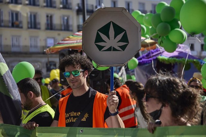 Archivo - Imagen de archivo de la Marcha Mundial de la Marihuana 2022 para exigir una ley que legalice el cannabis