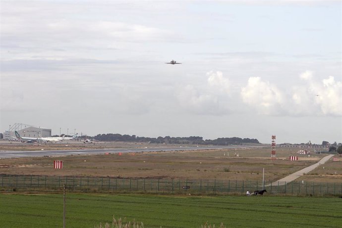Archivo - Vista del aeropuerto de Palma. 