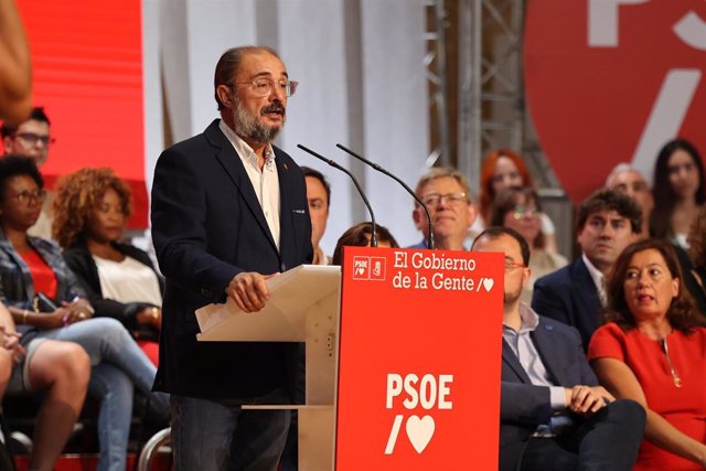 El presidente del Gobierno de Aragón, Javier Lambán, interviene en el Consejo Político Federal del PSOE, en el World Trade Center de Zaragoza.