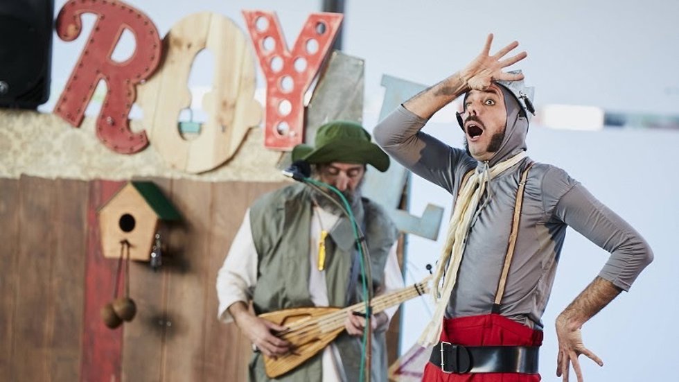 El festival MusEkintza lleva humor y espectáculo al Castillo de Muñatones, en Muskiz (Bizkaia)