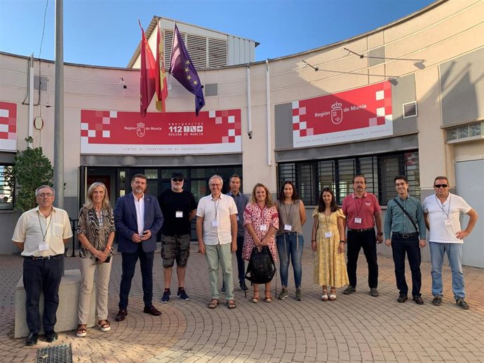 El Director General De Seguridad Ciudadana Y Emergencias, Fulgencio Perona (3I), Con Miembros De Su Equipo Y Representantes De Los Organismos Socios Del Proyecto Europeo 'Climalert'