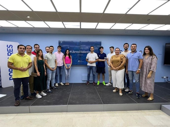 NNGG apela a "los jóvenes libres y valientes a dar un paso al frente por Málaga"