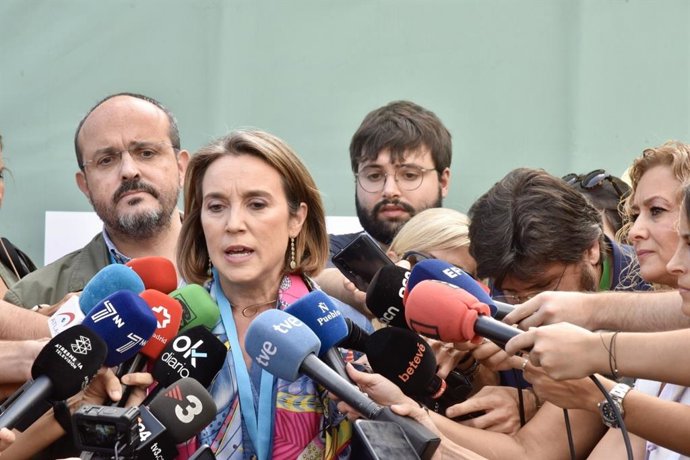 La secretria general del PP, Cuca Gamarra, en la manifestació d'Escuela de Todos pel castell a les aules