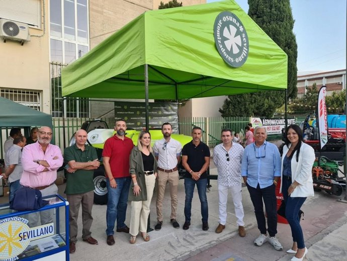 Visita del  diputado de Vox por Córdoba en el Parlamento andaluz y presidente de la formación en la provincia, Alejandro Hernández, a AgroPriego'22