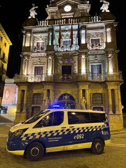 Vehículo de la Policía Municipal de Pamplona.