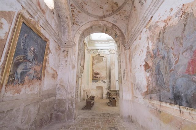 Archivo - Continúa la restauración de las pinturas de Bayeu en La Cartuja de las Fuentes.