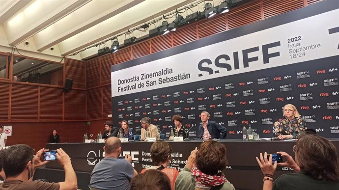 Rueda de prensa de presentación de 'Le Lycéen' en el 70 Festival de Cine de San Sebastián.