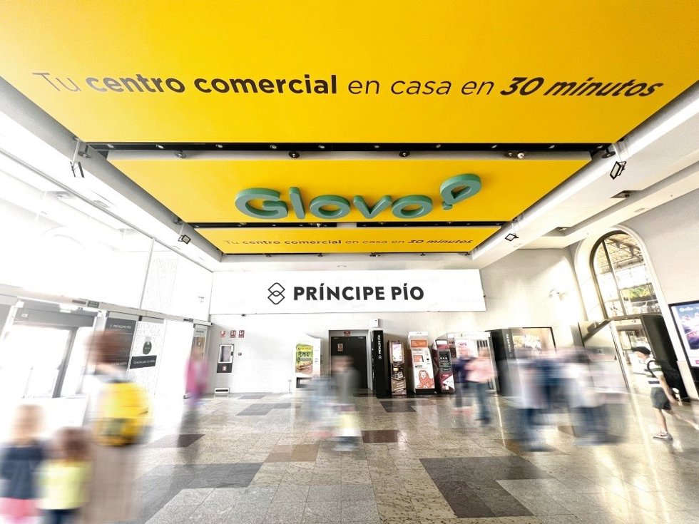 Alianza entre Klepierre y Glovo en los centros comerciales