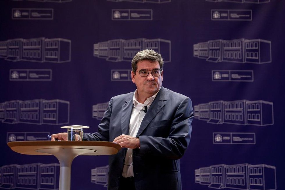 El ministro de Inclusión, Seguridad Social y Migraciones, José Luis Escrivá, 