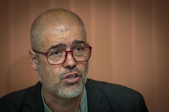 El secretario general de Comisiones Obreras (CCOO), Unai Sordo, interviene durante un encuentro con la prensa, a 14 de septiembre de 2022, en Madrid (España). Durante el encuentro, Sordo, ha abordado las prioridades del sindicato ante el nuevo curso pol