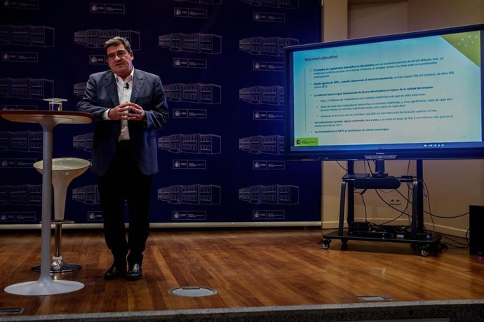 El ministro de Inclusión, Seguridad Social y Migraciones, José Luis Escrivá, en su comparecencia para presentar el avance de afiliación a la Seguridad Social del mes de septiembre