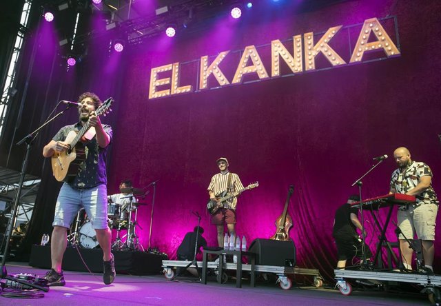 Archivo - El cantautor El kanka actúa durante la inauguración del festival de música Sonorama Ribera 2021, a 12 de agosto de 2021, en Aranda del Duero, Burgos, Castilla y León, (España).