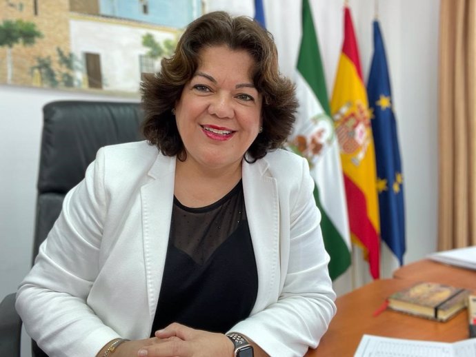 La alcaldesa de Huévar del Aljarafe, María Eugenia Moreno.