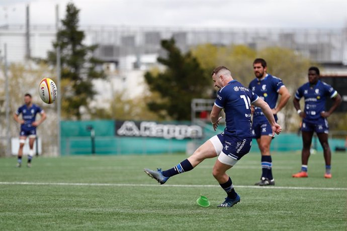 Archivo - Cormac Eoin Fox of Ciencias Enerside in action during the spanish lcup eague, Copa del Rey, rugby match played between Lexus Alcobendas Rugby and Ciencias Enerside Sevilla at Las Terrazas stadium on april 03, 2022, in Alcobendas, Madrid, Spain.