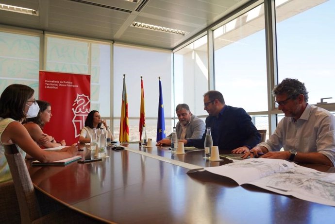 Generalitat incluirá en presupuestos una partida para el proyecto del acceso a la estación del AVE en Villena